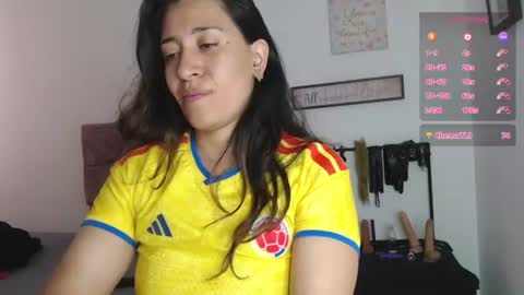 violeta_scott_ online show from June 23, 2026, 3:43 pm
