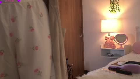 violeth___ online show from June 19, 2026, 10:08 am
