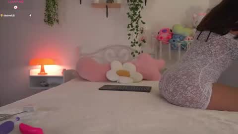 violeth___ online show from July 21, 2026, 11:12 am