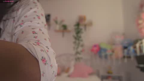 violeth___ online show from July 27, 2026, 11:06 am