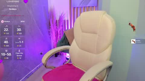 VioletSky  online show from July 2, 2026, 5:24 am