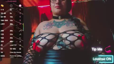 Snapshot of violett_8 chatting on July 18, 2026, 1:37 pm violett_8 online show from July 18, 2026, 1:37 pm