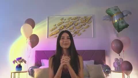 violetta_finch online show from June 21, 2026, 10:40 am
