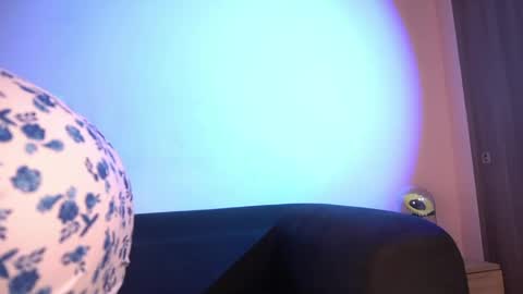 Snapshot of violetta_swift_ chatting on April 27, 2026, 3:04 am violetta independent model online show from April 27, 2026, 3:04 am