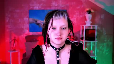 Snapshot of violettwoods chatting on July 14, 2026, 6:18 am Violett online show from July 14, 2026, 6:18 am