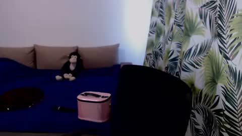 ViviRoses online show from June 29, 2026, 9:26 am