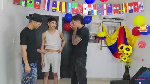 voyeurism_guys online show from June 28, 2026, 10:27 pm