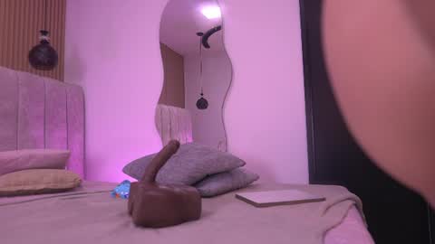Violeta online show from July 8, 2026, 3:11 am