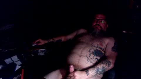 Snapshot of wakeupthedead77 chatting on June 17, 2026, 1:52 am Mr. Dead online show from June 17, 2026, 1:52 am