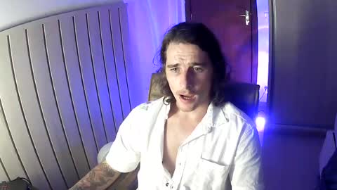 wave_boyy online show from June 26, 2026, 11:31 pm