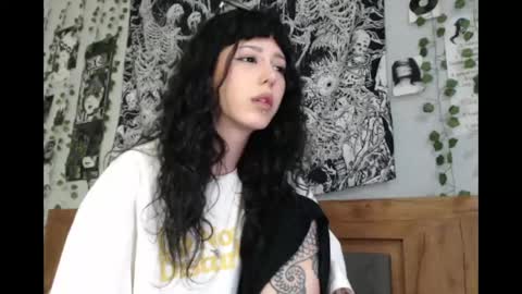 Mina online show from May 28, 2026, 9:45 pm