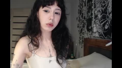 Mina online show from July 4, 2026, 7:53 pm