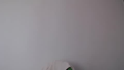 Snapshot of we_n_you chatting on July 21, 2026, 1:57 pm Trixie 3 online show from July 21, 2026, 1:57 pm