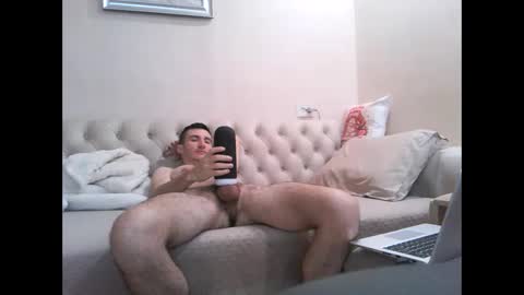 webcamboy98 online show from May 8, 2026, 10:09 am