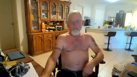 Wellhelloo online show from June 19, 2026, 6:51 am