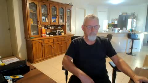 Wellhelloo online show from July 15, 2026, 6:51 am