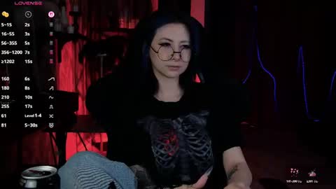 little girl who is always rightLisa online show from June 11, 2026, 2:53 am