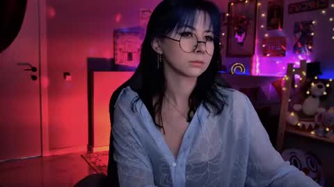 little girl who is always rightLisa online show from July 1, 2026, 1:18 am