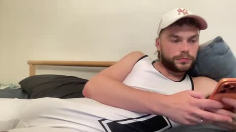 weteddy online show from July 25, 2026, 7:33 pm