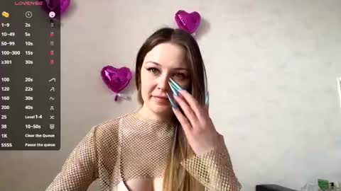 Snapshot of whatkayawants chatting on July 4, 2026, 8:42 am Hello I m Yuna and Ive been waiting for you MaevAmy online show from July 4, 2026, 8:42 am