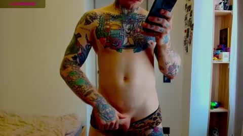 Snapshot of white_king999 chatting on July 7, 2026, 7:09 am Max online show from July 7, 2026, 7:09 am