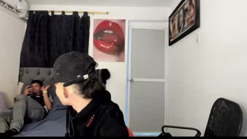 white online show from June 18, 2026, 4:57 am