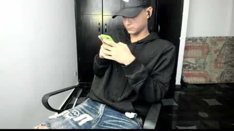 white online show from June 30, 2026, 4:57 am