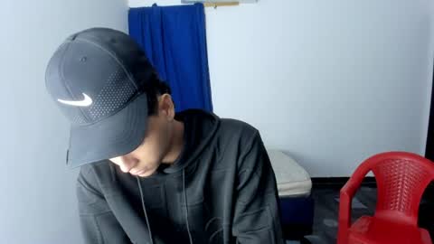 white online show from July 12, 2026, 9:33 am