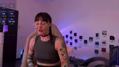 iggy iggz online show from July 16, 2026, 12:27 am