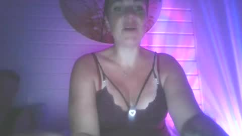 wijheerlijkstel4339 online show from June 27, 2026, 11:54 pm