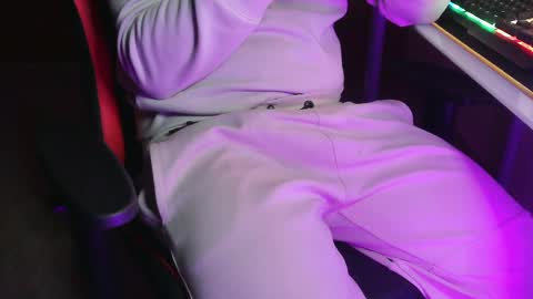 Carlos online show from December 31, 2024, 12:21 am