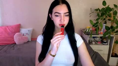 Alena online show from June 12, 2026, 4:11 am
