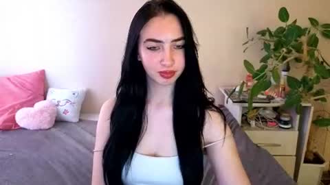 Alena online show from June 18, 2026, 9:14 am