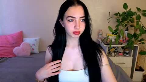Alena online show from June 21, 2026, 3:53 am