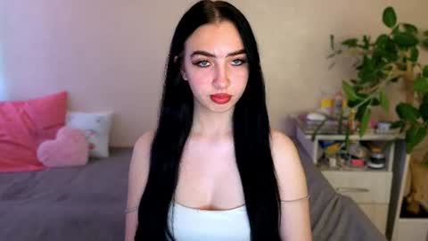 Alena online show from June 24, 2026, 4:00 am