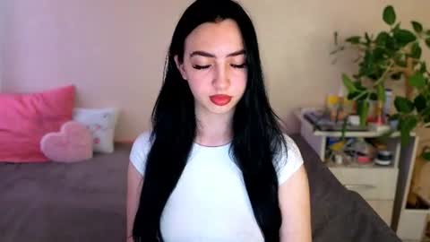 Alena online show from June 27, 2026, 4:06 am