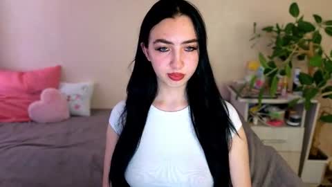 Alena online show from June 30, 2026, 4:13 am