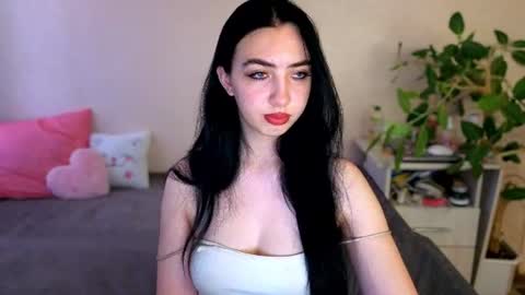 Alena online show from July 2, 2026, 4:07 am