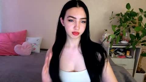 Alena online show from July 3, 2026, 4:08 am