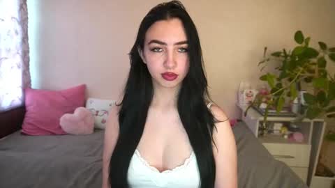 Alena online show from July 5, 2026, 4:30 am