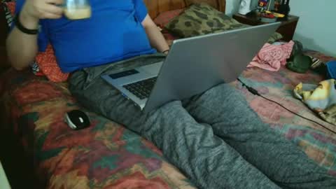Willamyth online show from July 5, 2026, 4:52 am