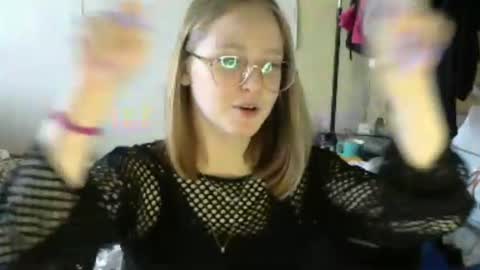 Olivia online show from July 24, 2026, 5:27 am