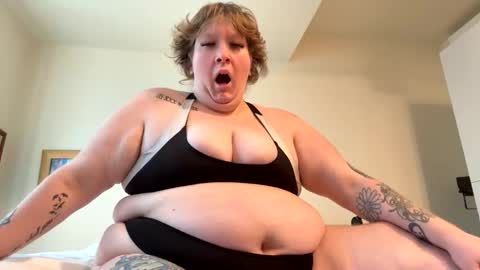 willowwarmth online show from June 9, 2026, 1:28 am