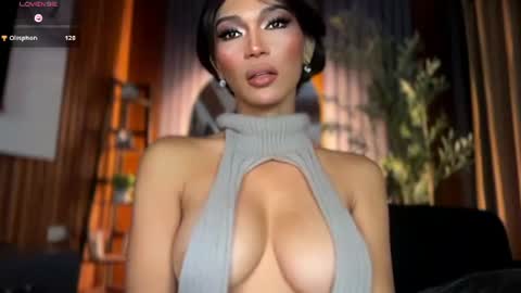Julia online show from June 23, 2026, 2:42 am