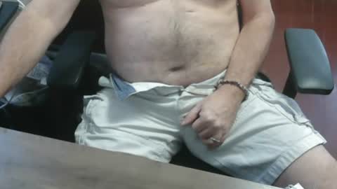 Snapshot of woodworker6473 chatting on July 22, 2026, 10:45 pm woodworker6473 online show from July 22, 2026, 10:45 pm
