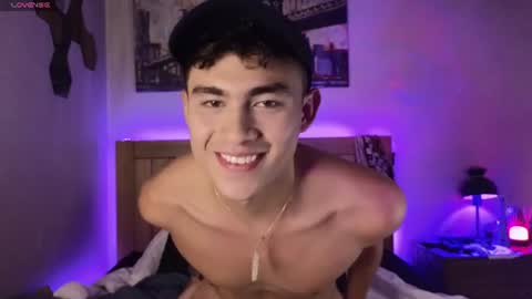 Xander Cardona online show from June 26, 2026, 4:17 am