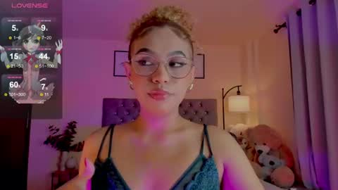 camila online show from July 22, 2026, 9:39 pm