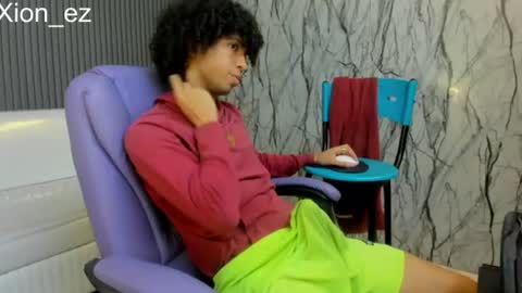 Snapshot of xion_ez chatting on July 20, 2026, 9:28 pm xion_ez online show from July 20, 2026, 9:28 pm