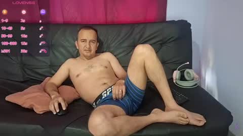 Snapshot of xthesexybossx chatting on July 21, 2026, 2:08 pm xthesexybossx online show from July 21, 2026, 2:08 pm