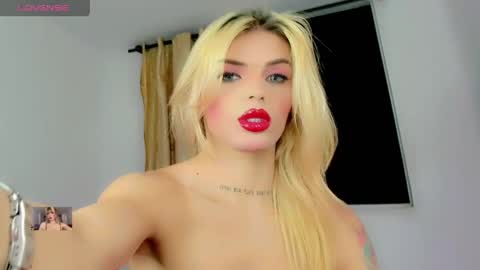 Snapshot of xthesexyboyx chatting on June 10, 2026, 4:34 am Femboy Exotic online show from June 10, 2026, 4:34 am